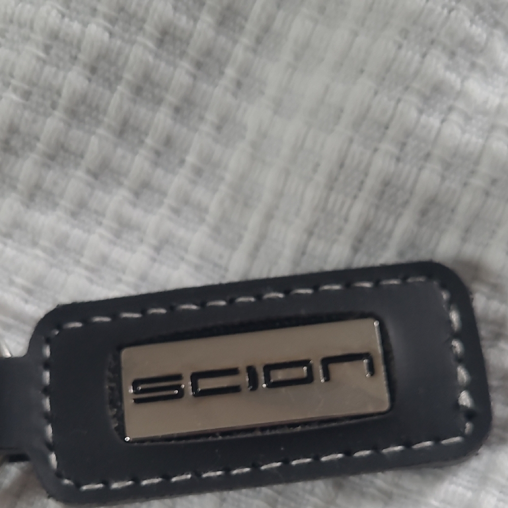 Black Keychain - Picture 2 of 3
